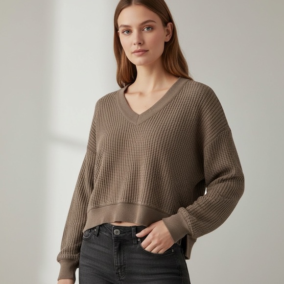 American Eagle Outfitters Tops - 🌻 American Eagle Big Hug V-Neck Waffle Sweatshirt Size XS